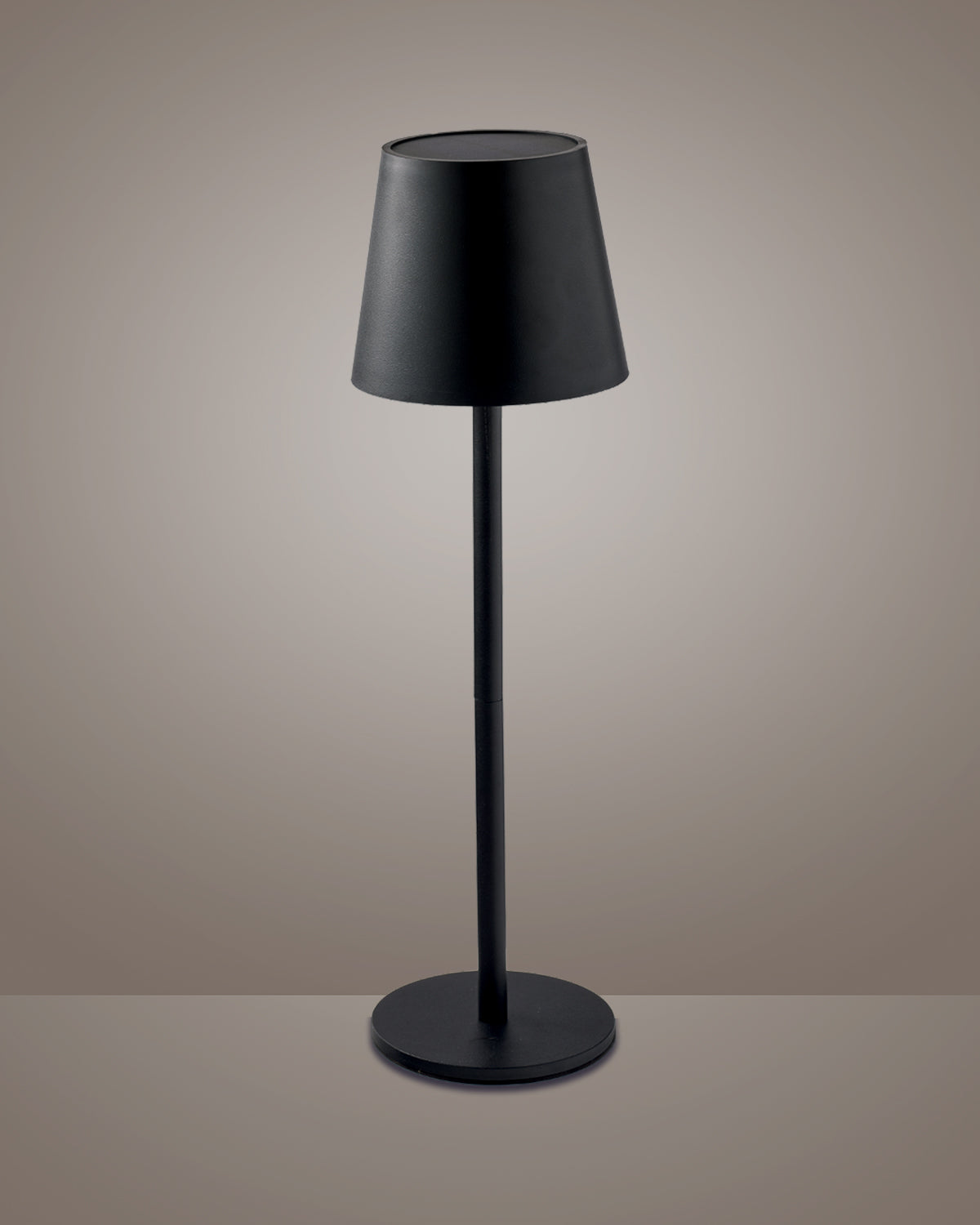 Columbus S, lampada da tavolo LED ricaricabile